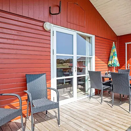 Feriehus Familyfriendly Retreat Near Lild Strand